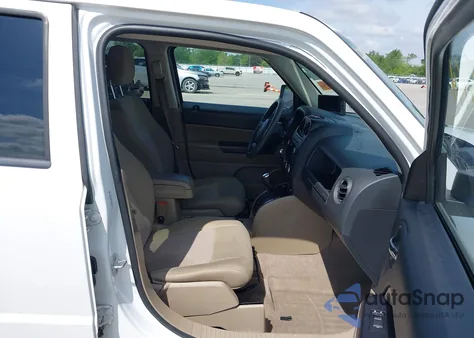 2014 Jeep Patriot Sport из США, поврежденный, VIN 1C4NJRBB9ED709502